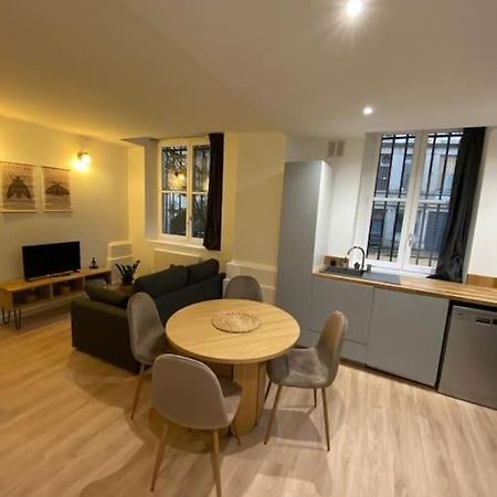 Апартаменти Cozy 1Br+Sofa Bed In Lyon Center Екстер'єр фото